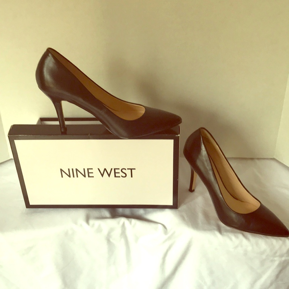 Classic pumps